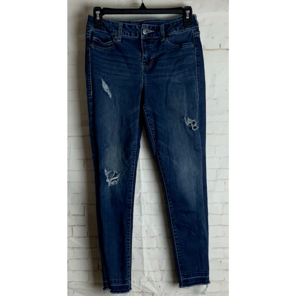Maurices‎ Womens Raw Hem Skinny Jeans Distressed Size S/R